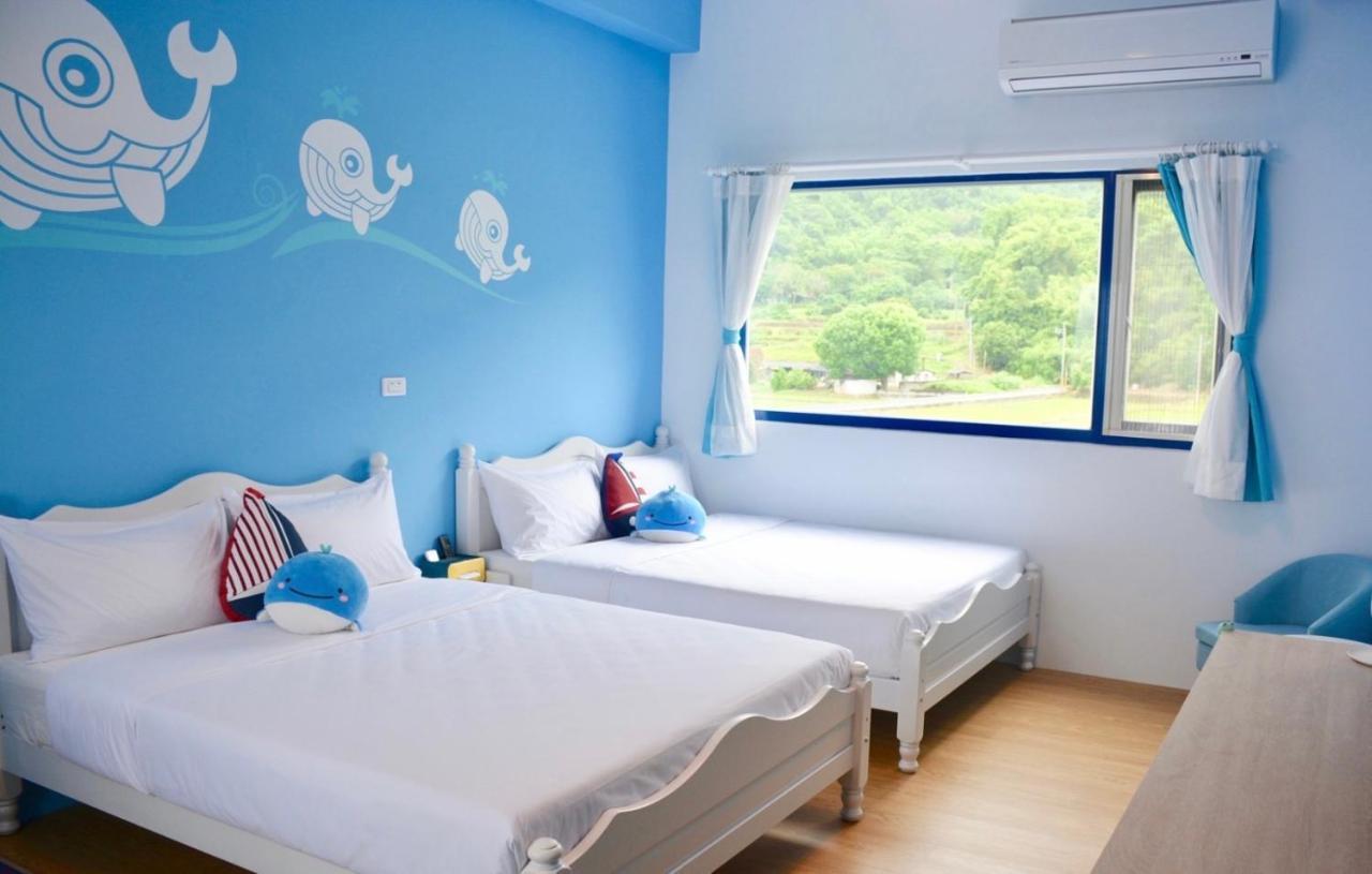 Blue And White Style Holiday B&B Гуаньшань Экстерьер фото